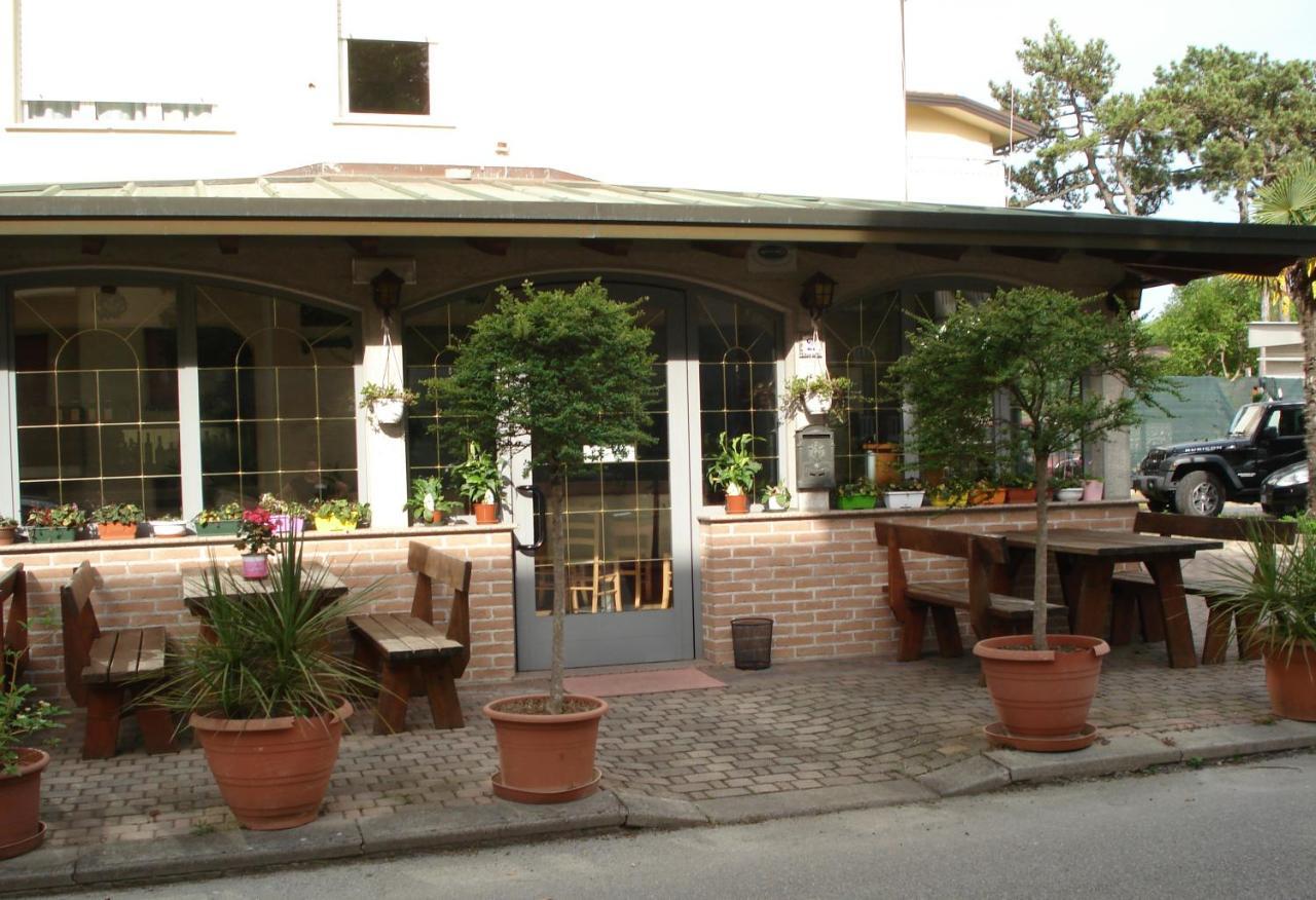La Quercia Hotel Lignano Sabbiadoro Exterior foto
